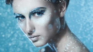 Cryolift Correct Facials to smoothen complexion and leave it tighter and rejuvenated.